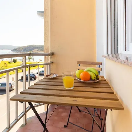 Pedra Dos Corvos Apartment *